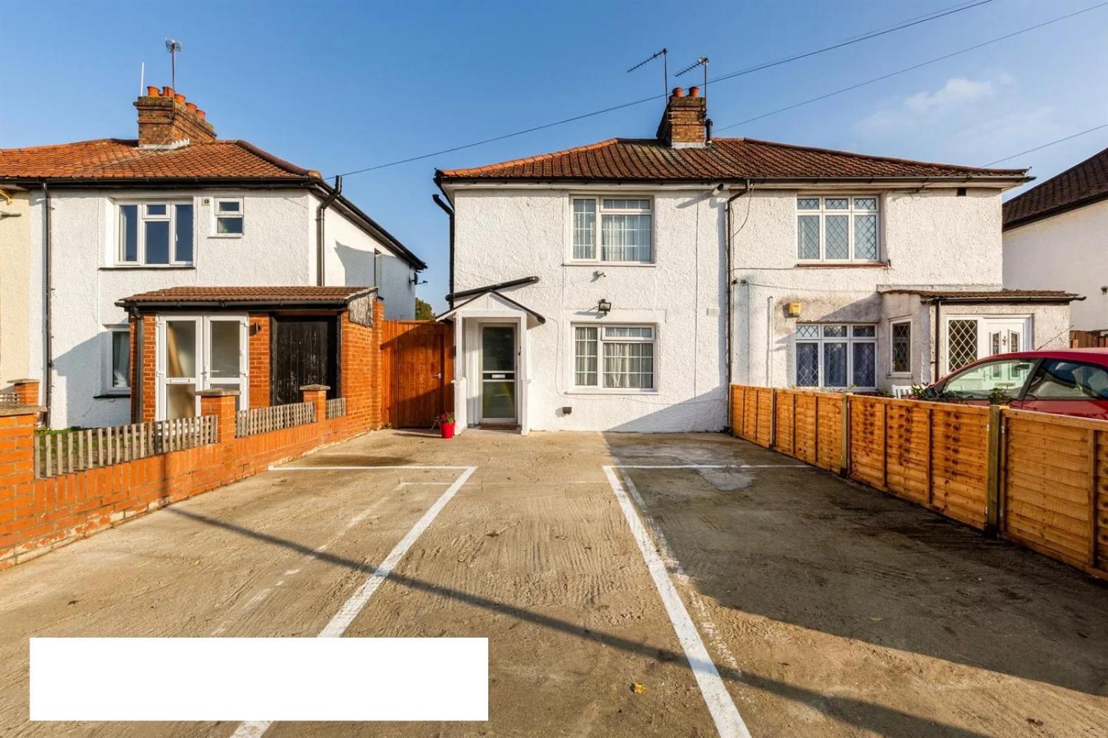 Cosy Private Flat In London, Free Parking On Premise Daire Carshalton Dış mekan fotoğraf